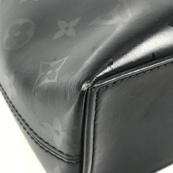 LOUIS VUITTON Black Monogram Leather Tote Bag - Picture 6 of 16